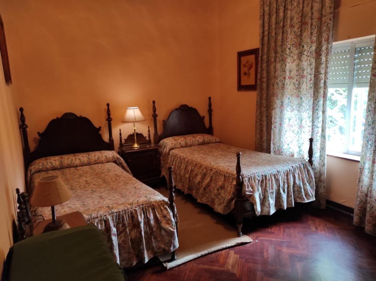 El Uncar Villa Castrejon de la Pena Ngoại thất bức ảnh