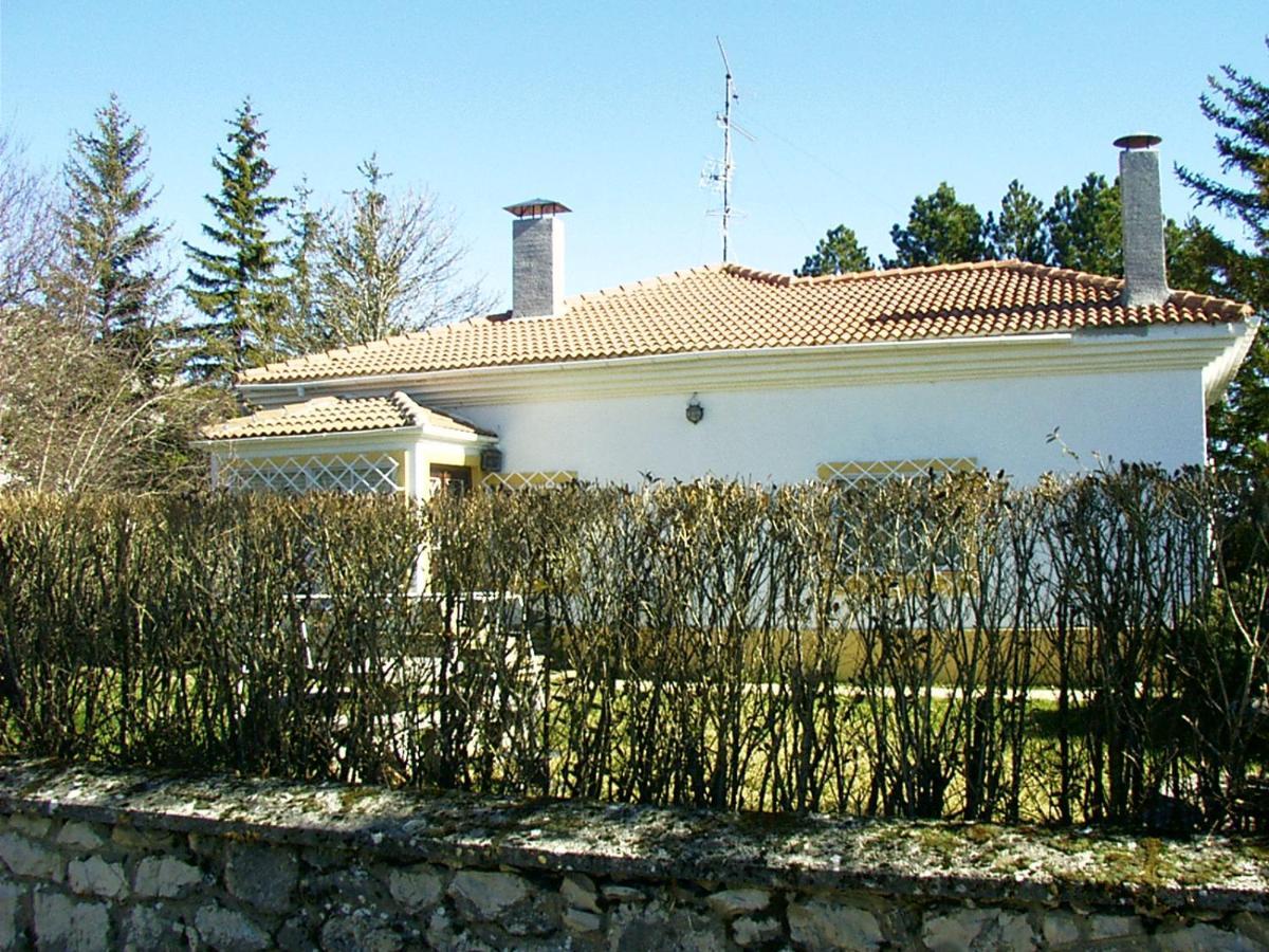 El Uncar Villa Castrejon de la Pena Ngoại thất bức ảnh