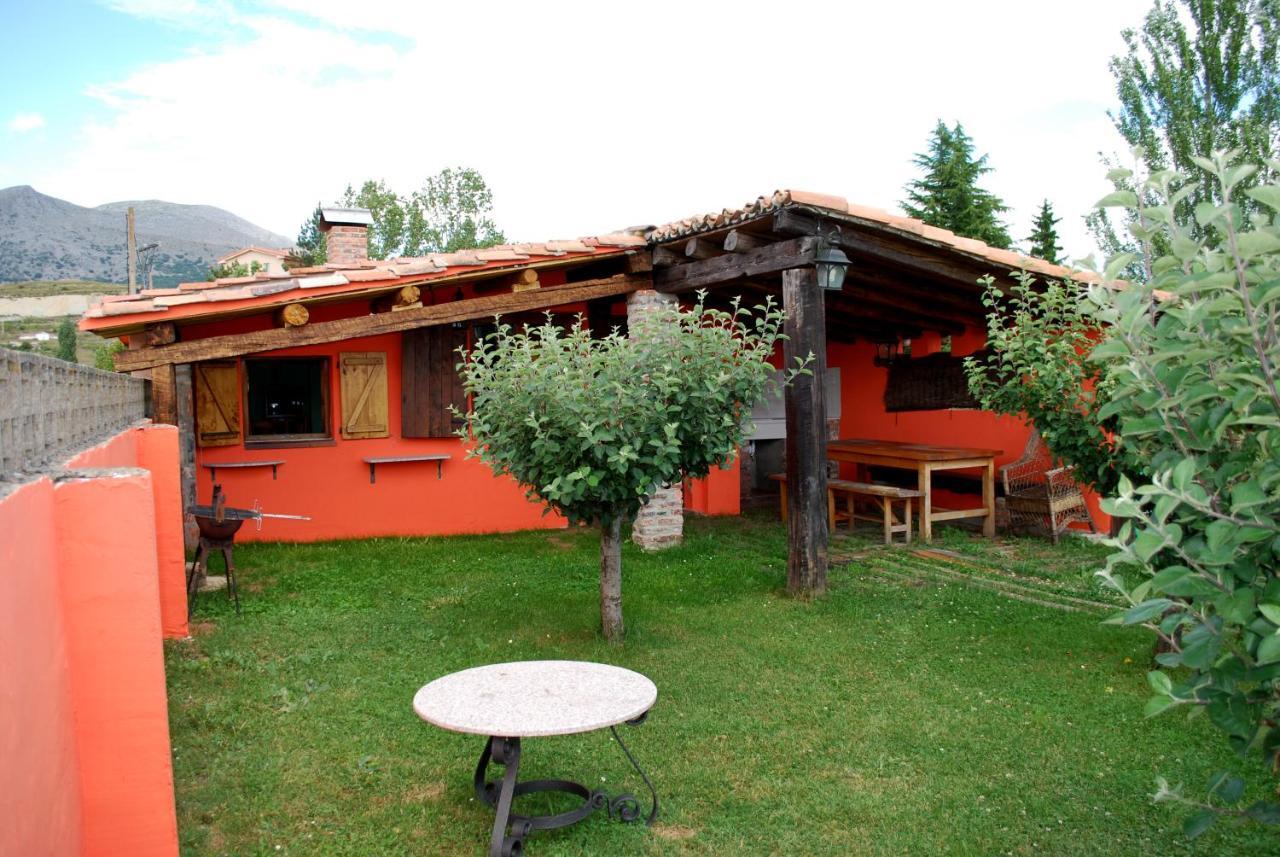 El Uncar Villa Castrejon de la Pena Ngoại thất bức ảnh