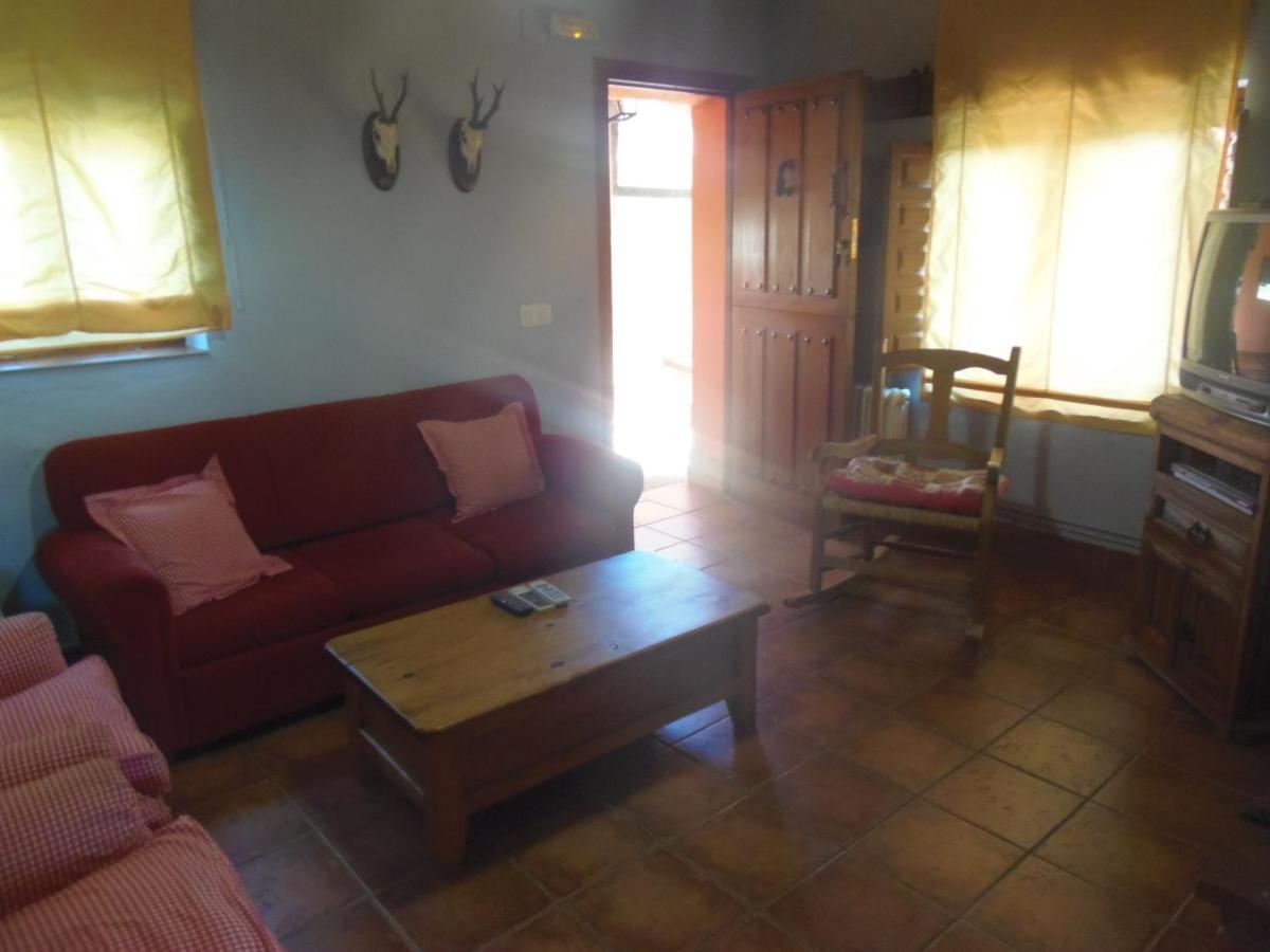 El Uncar Villa Castrejon de la Pena Ngoại thất bức ảnh