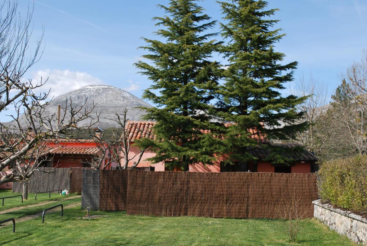 El Uncar Villa Castrejon de la Pena Ngoại thất bức ảnh